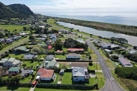 Photo of property in 23 Heale Street, Matata, 3194