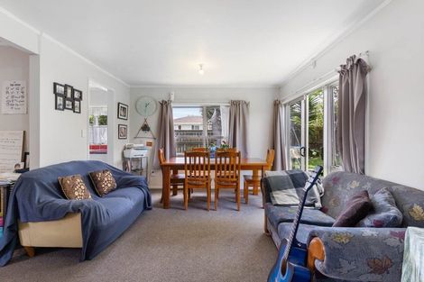 Photo of property in 1/50 John Walker Drive, Manurewa, Auckland, 2102