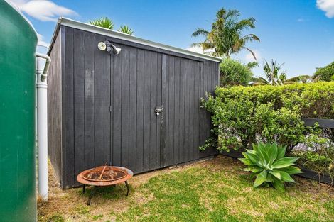 Photo of property in 48 Seabreeze Road, Mangawhai Heads, Mangawhai, 0505