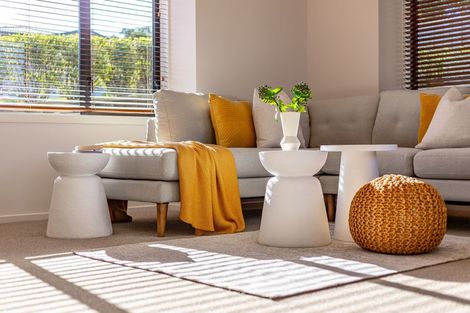 Photo of property in 5 Paparoa Crescent, Aotea, Porirua, 5024