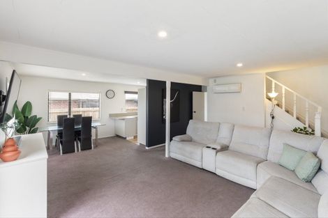 Photo of property in 64 Effingham Street, North New Brighton, Christchurch, 8083