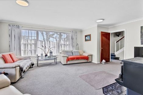 Photo of property in 32 Hillcrest Place, Avonhead, Christchurch, 8042