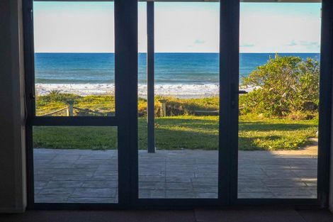 Photo of property in 233 Pukehina Parade, Pukehina, 3189