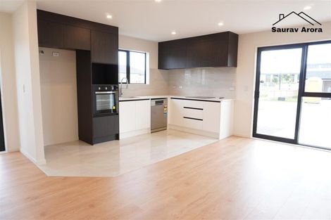 Photo of property in 13 Noia Way, Karaka, 2113