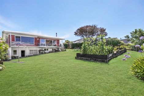 Photo of property in 25 Realm Place, Massey, Auckland, 0614