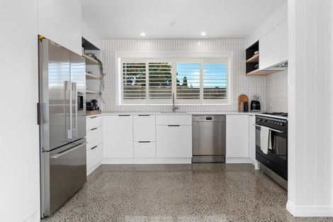 Photo of property in 60r Carmichael Road, Bethlehem, Tauranga, 3110