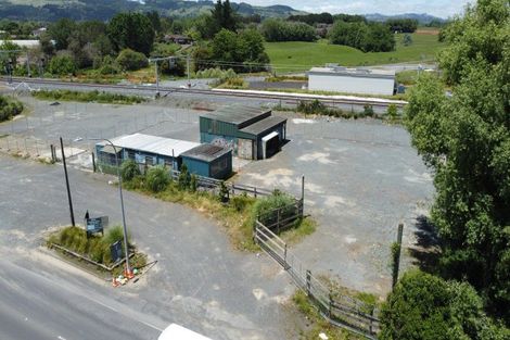 Photo of property in 280 Great South Road, Papakura, 2110