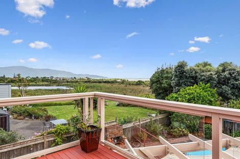 Photo of property in 303 Manly Street, Paraparaumu Beach, Paraparaumu, 5032