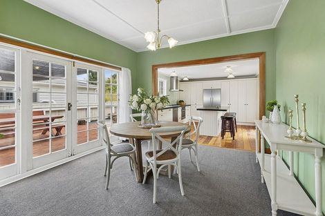 Photo of property in 43a Collins Avenue, Tawa, Wellington, 5028