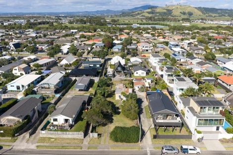 Photo of property in 808 Papamoa Beach Road, Papamoa Beach, Papamoa, 3118
