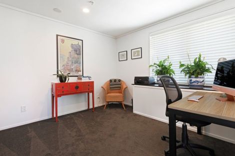 Photo of property in 12/72e Devonport Road, Tauranga, 3110