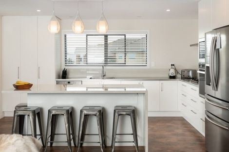 Photo of property in 14 Harding Drive, Papamoa Beach, Papamoa, 3118
