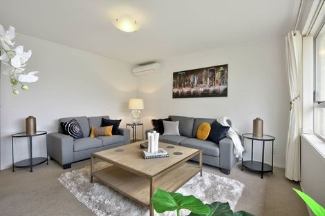 Photo of property in 33 Mccrystal Avenue, Eastern Beach, Auckland, 2012