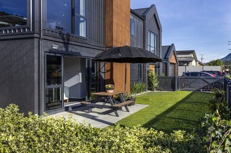 Photo of property in 15 Beach Road, Waikawa, Picton, 7220
