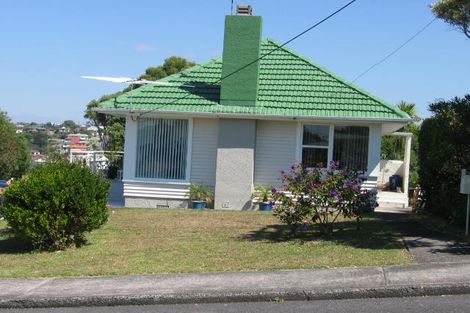 Photo of property in 7 Limmer Place, Browns Bay, Auckland, 0632