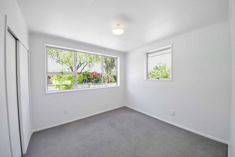 Photo of property in 24 Kowhai Drive, Wanaka, 9305