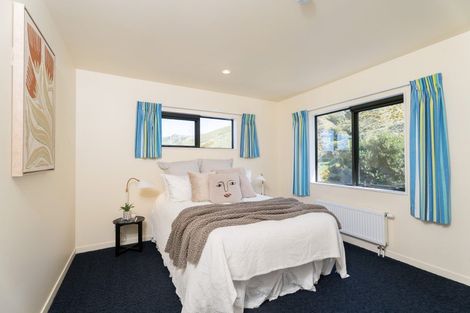 Photo of property in 17 Cheetwood Street, Churton Park, Wellington, 6037