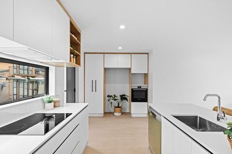 Photo of property in 135 Lincoln Road, Addington, Christchurch, 8024