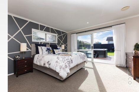 Photo of property in 14 Pohutukawa Parade, Riverhead, 0820