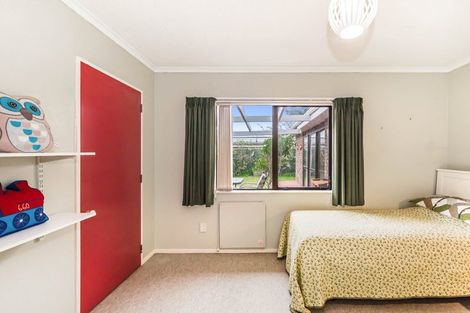 Photo of property in 12 Tobys Way, Waikanae Beach, Waikanae, 5036