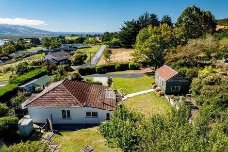 Photo of property in 28 Chatham Street, Waihola, Milton, 9073