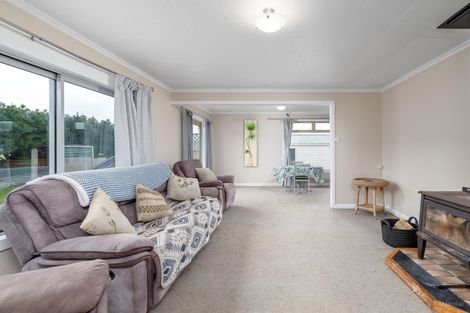 Photo of property in 856 Hakataramea Highway, Waimate, 7977
