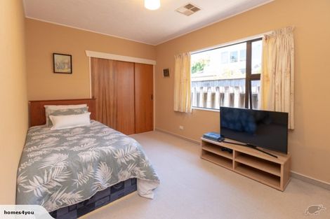 Photo of property in 17 Manly Street, Paraparaumu Beach, Paraparaumu, 5032