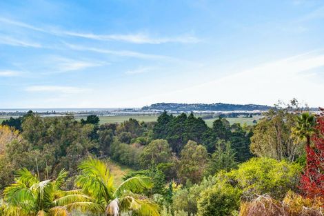Photo of property in 79 Poraiti Road, Poraiti, Napier, 4182