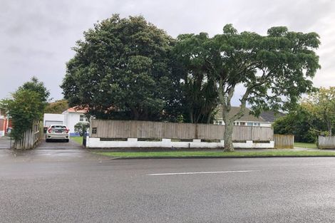 Photo of property in 15 Park Road, West End, Palmerston North, 4412