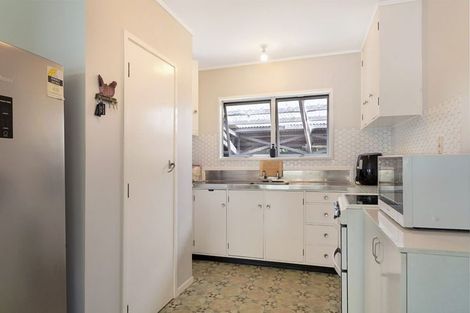 Photo of property in 2 Tapu Road, Huapai, Kumeu, 0810