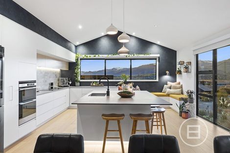 Photo of property in 3 Rabbiters Crescent, Jacks Point, Queenstown, 9371