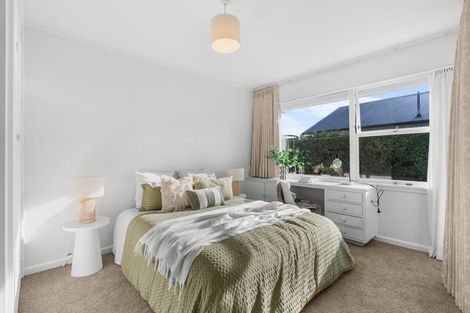 Photo of property in 229 Memorial Avenue, Burnside, Christchurch, 8053