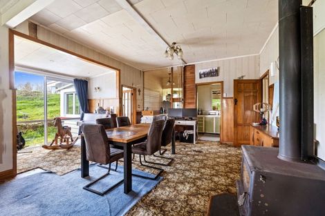 Photo of property in Makara Road, Te Popo, Stratford, 4394