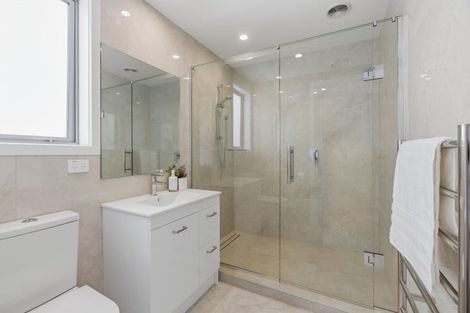 Photo of property in 12c Ruskin Place, Westown, New Plymouth, 4310