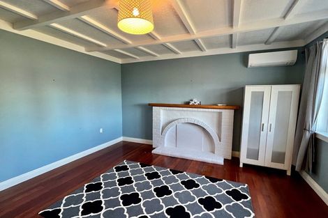 Photo of property in 6 Stonehurst Avenue, Waiuku, 2123