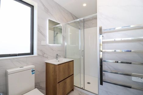 Photo of property in 4d Blue Gum Rise, Sunnyhills, Auckland, 2010