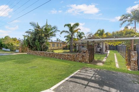 Photo of property in 120 Kiwi Road, Whangamata, 3620
