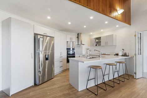 Photo of property in 118 Paparata Road, Bombay, 2675