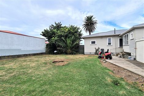 Photo of property in 138 Tasman Street, Opunake, 4616
