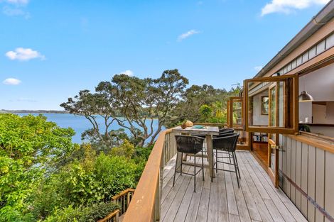 Photo of property in 417 Leigh Road, Whangateau, 0985