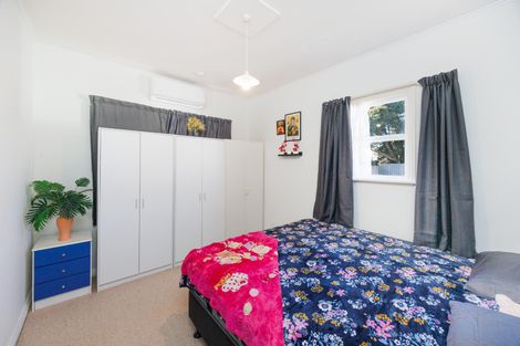Photo of property in 510 Featherston Street, Roslyn, Palmerston North, 4414