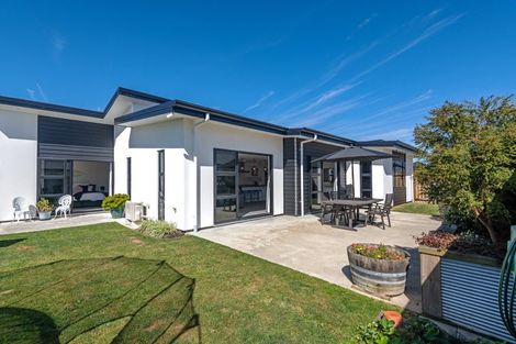 Photo of property in 8 Cherry Place, Feilding, 4702