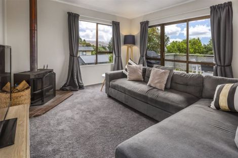 Photo of property in 5 Garboard Lane, Whitby, Porirua, 5024