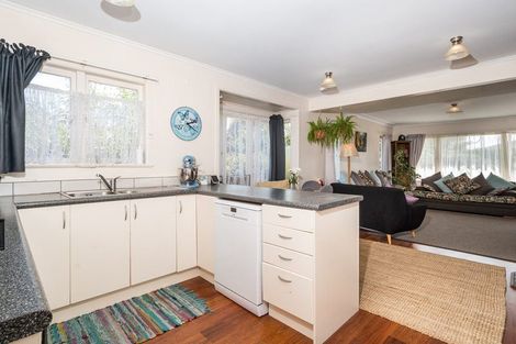 Photo of property in 8 Oraha Road, Huapai, Kumeu, 0810