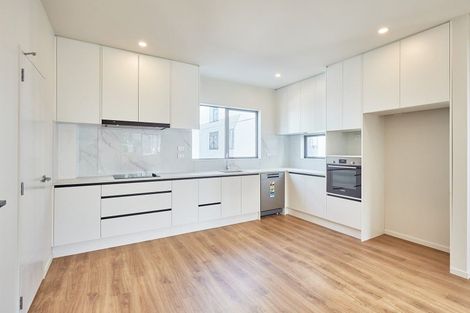 Photo of property in 2 The Boulevard, Sunnyhills, Auckland, 2010