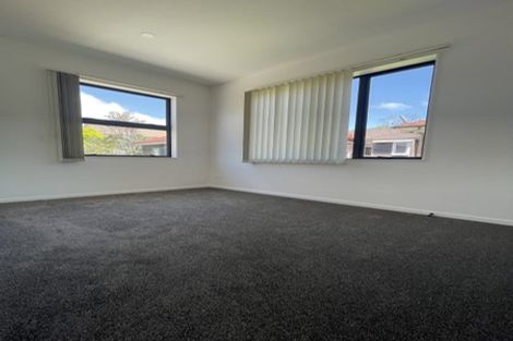 Photo of property in 1 Zion Road, Birkenhead, Auckland, 0626