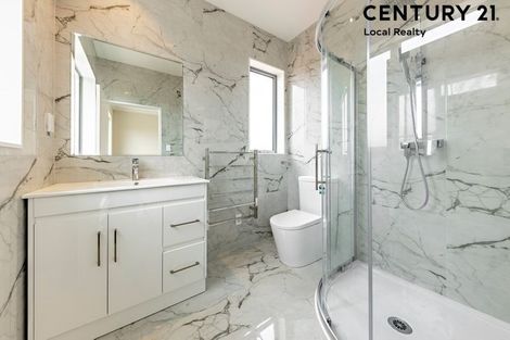 Photo of property in 1 Huahua Crescent, Papakura, 2110