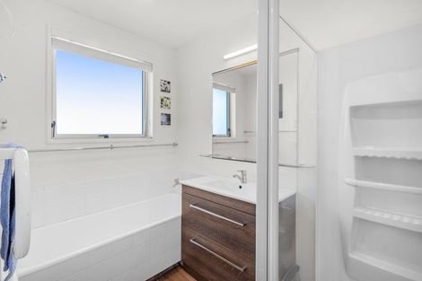 Photo of property in 1/4 Dilworth Street, Riccarton, Christchurch, 8011