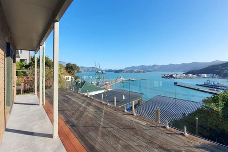 Photo of property in 27 Reserve Terrace, Lyttelton, 8082