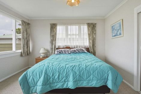 Photo of property in 21 Bradshaw Street, South Dunedin, Dunedin, 9012